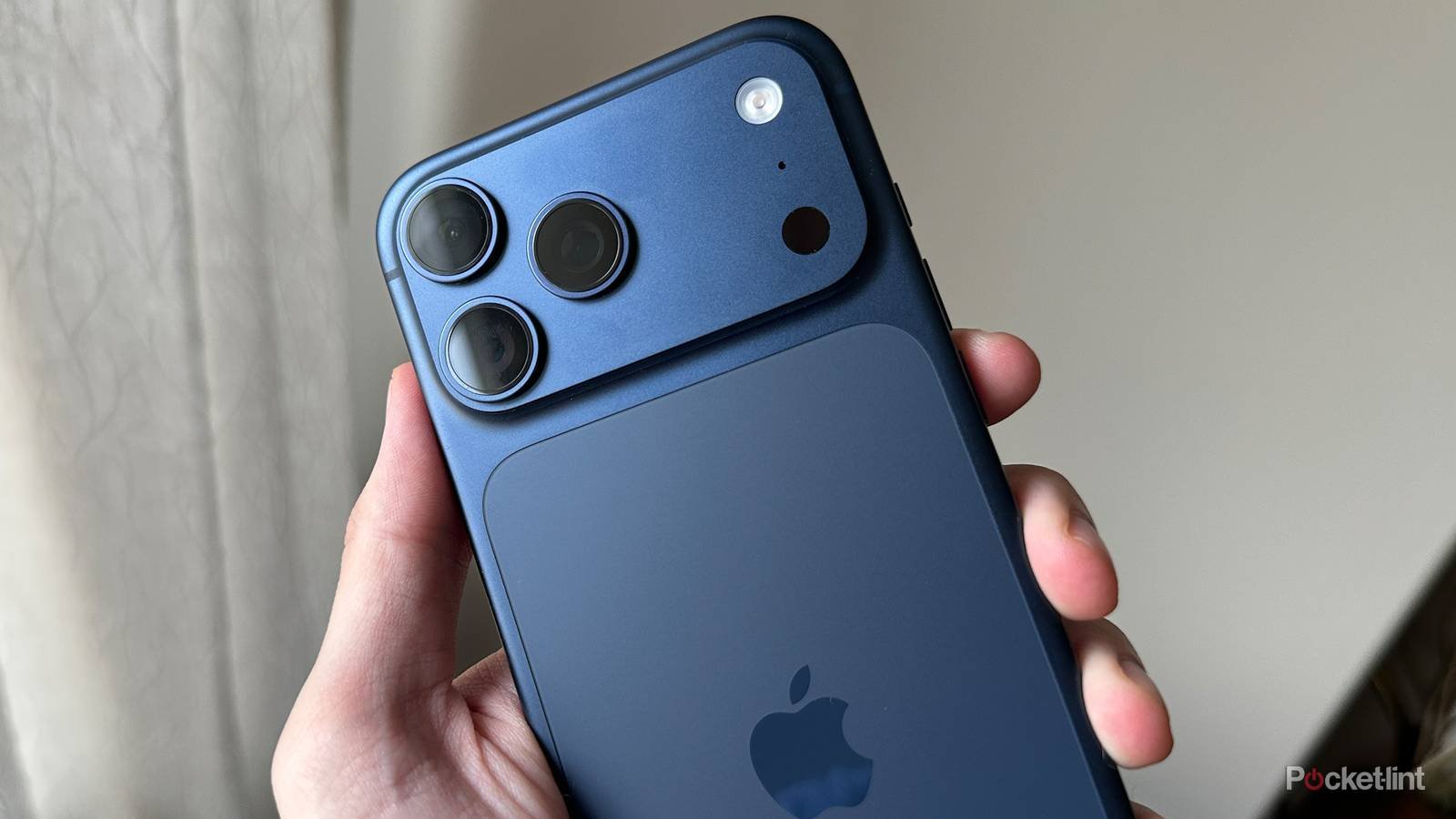 4 handy (but sort of hidden) iPhone gestures I always use